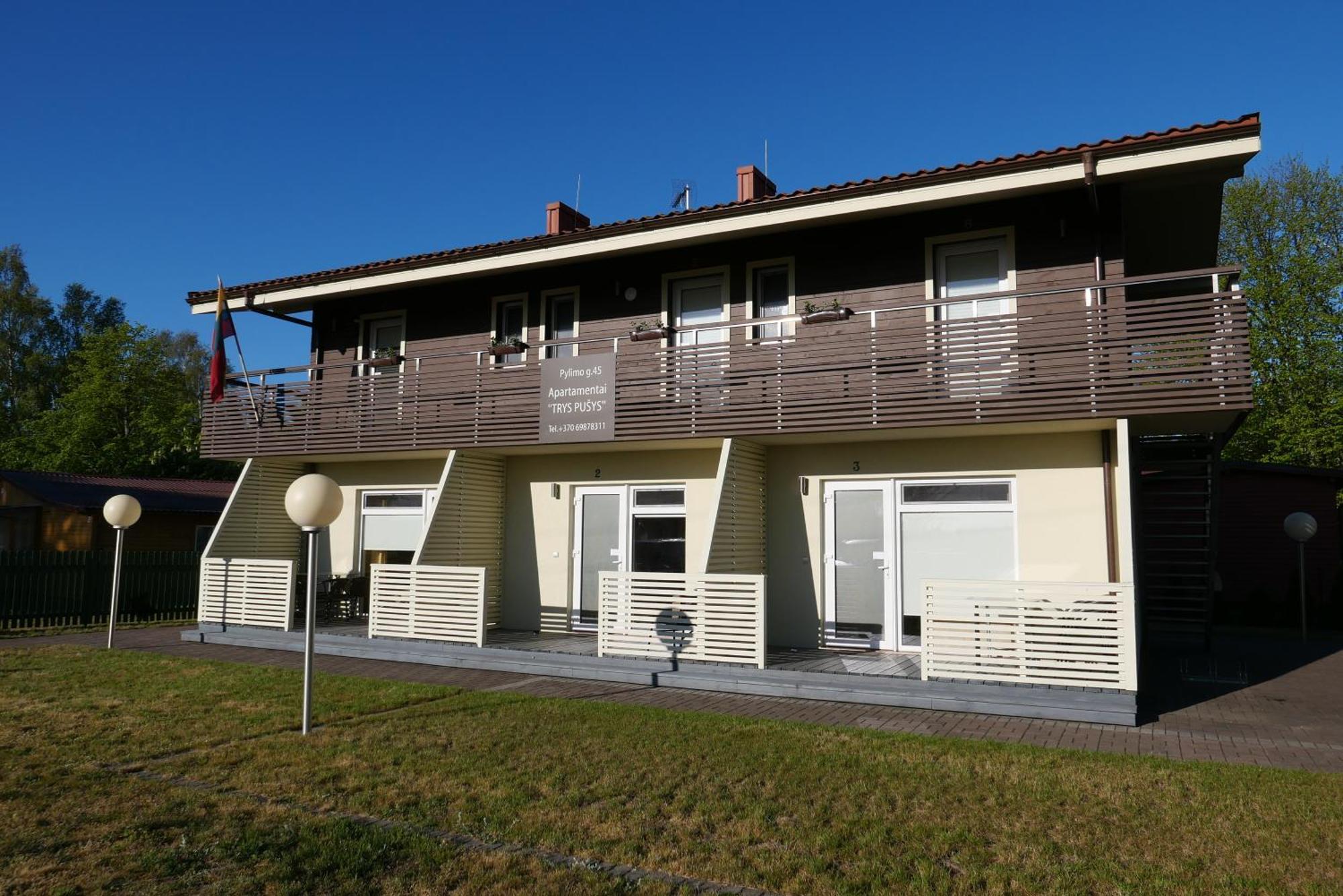 Apartamentai Trys Pusys Šventoji Esterno foto